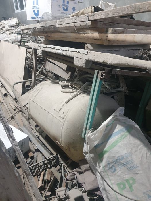 Kompressorlar sotiladi 380