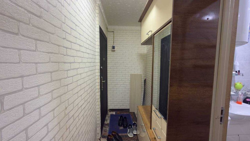 Фрунзиский Ситора кафеси 2 қаватда 2 хонали квартира сотилади.ID: 1806