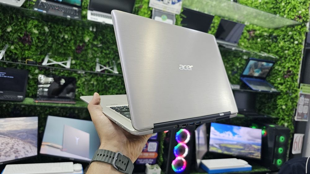 ACER - энг ишончли ноутбук!  Ишлаганда тез кулай кутариб юрганда енгил