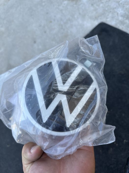 Emblemă vw id 4.cod:11a853630.