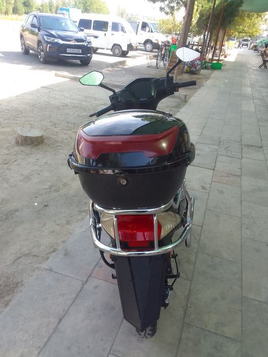 Elektron motosikl 7000