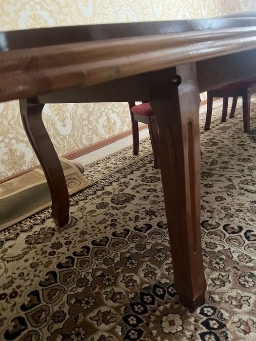 Большой стол