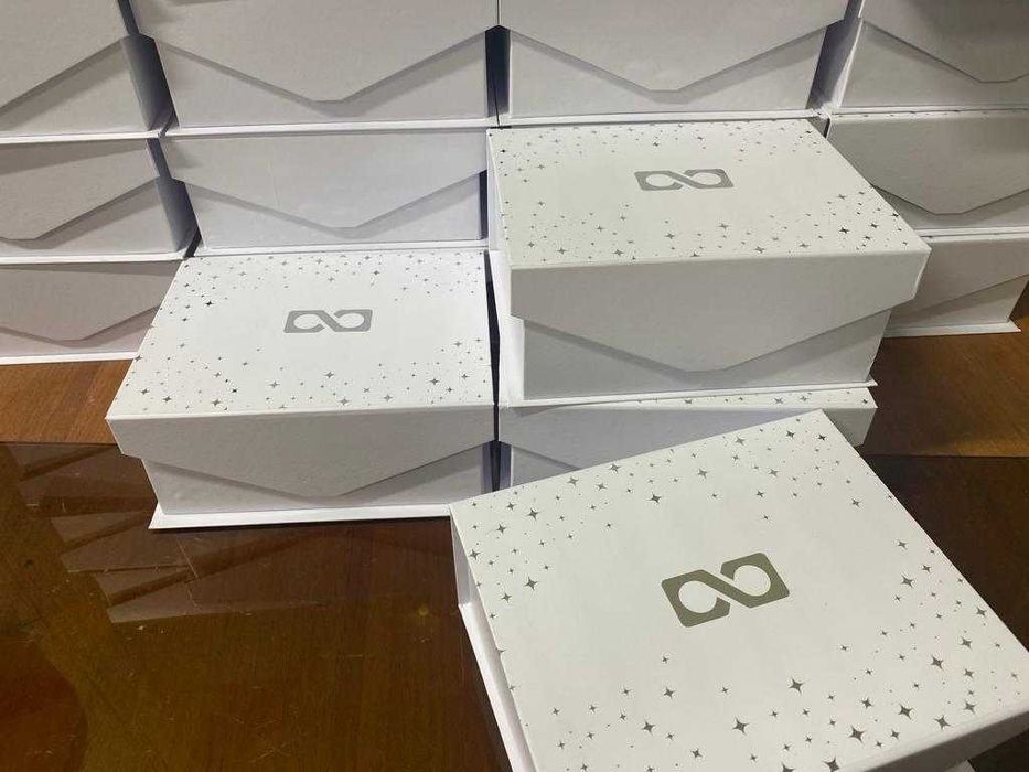 Подарочные упаковки, коробки, боксы