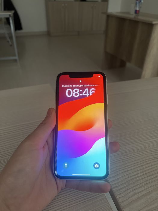 Продаю телефон Айфон 11Б/у торг есть