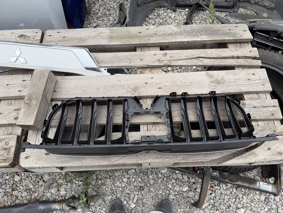 Решетка BMW X1 U11/U12