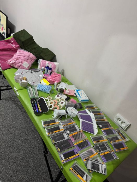 Продаю полный набор для наращивания ресниц