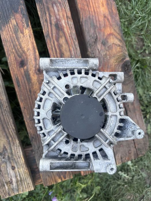 Динамо/Алтернатор Mercedes W203 200CDI 2003година