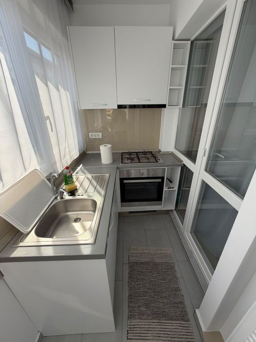 Inchiriez Apartament Militari Resident
