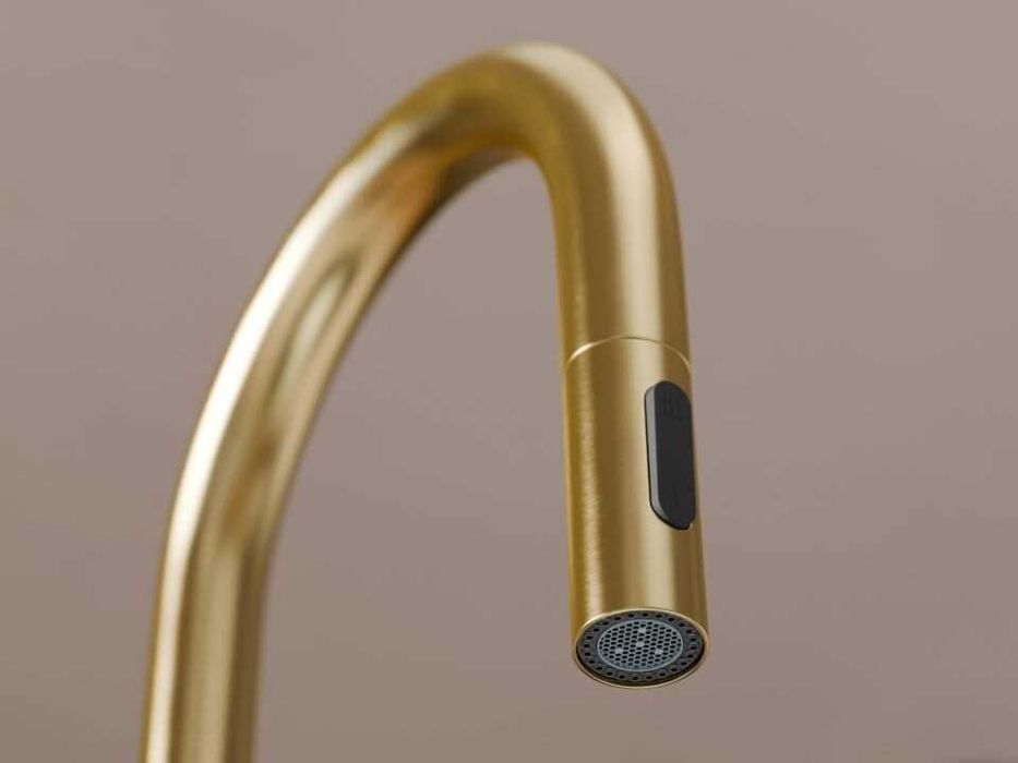 Златен смесител за кухня с изтегляща глава, 2 режима на струя - 9020