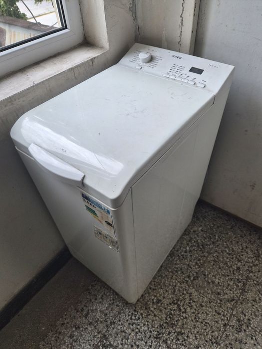Продавам   Пералня AEG