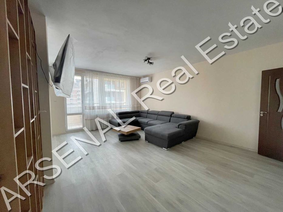 Дава се под наем Многостаен апартамент в София, Гоце Делчев - 180 кв.м за 1500 € - Снимка #4