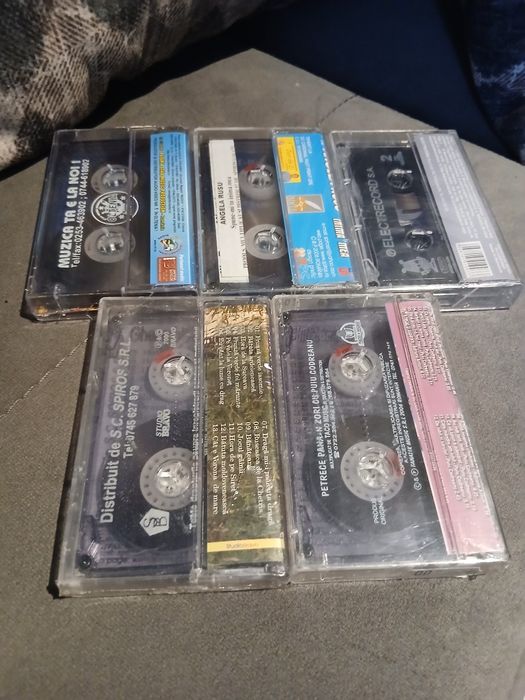 Caseete originale muzica de petrecere