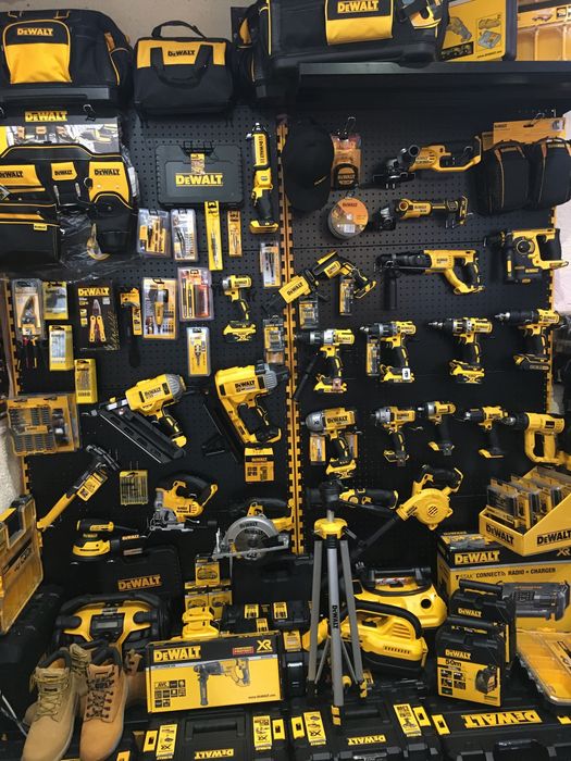 Импакт / Винтоверт DeWALT DCF887N 18V XR  Brushless / Безчетков  205Nm