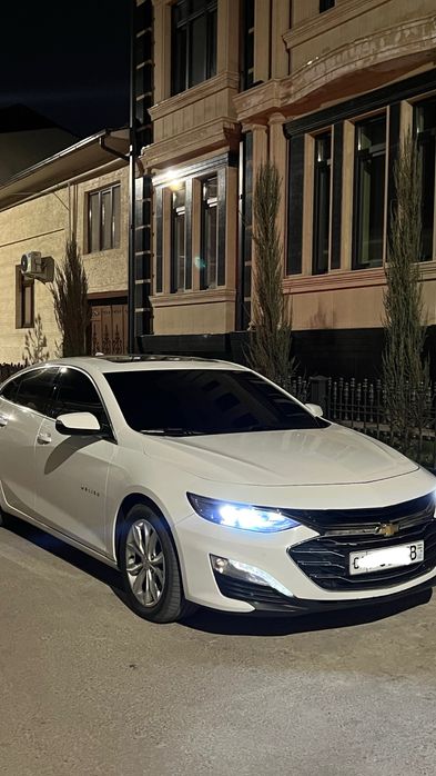 Chevrolet Malibu primer 2020