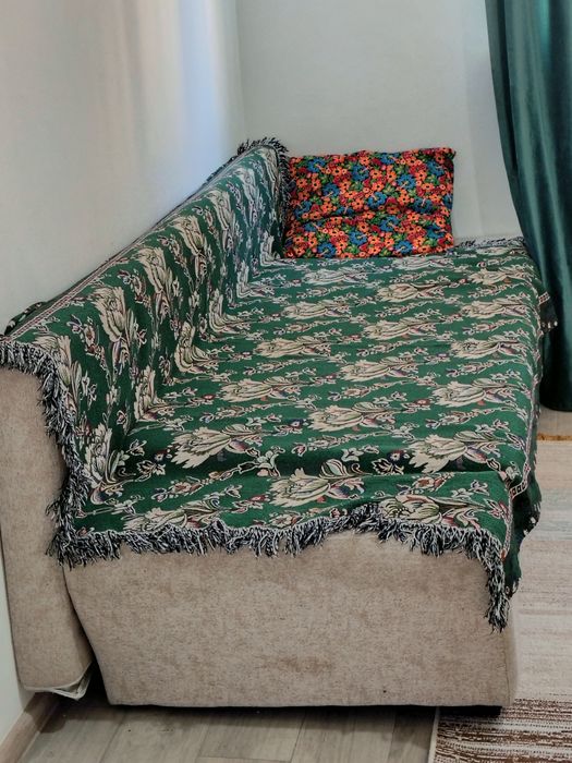 Срочно продам диван