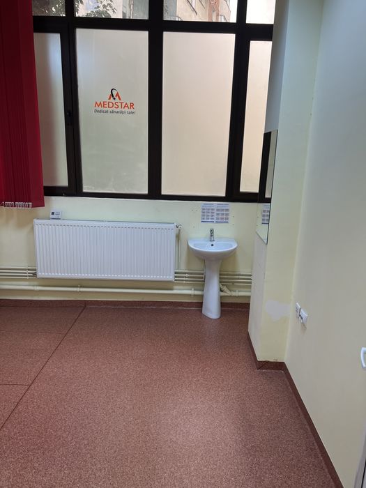 Inchiriez spatiu medical 160 mp