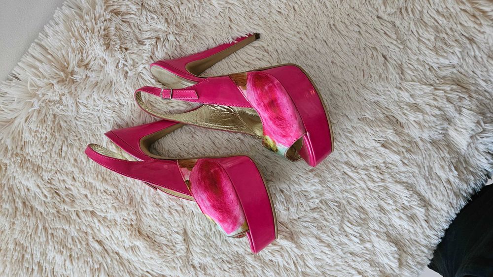 Sandale elegante cu paltforma si toc inalt