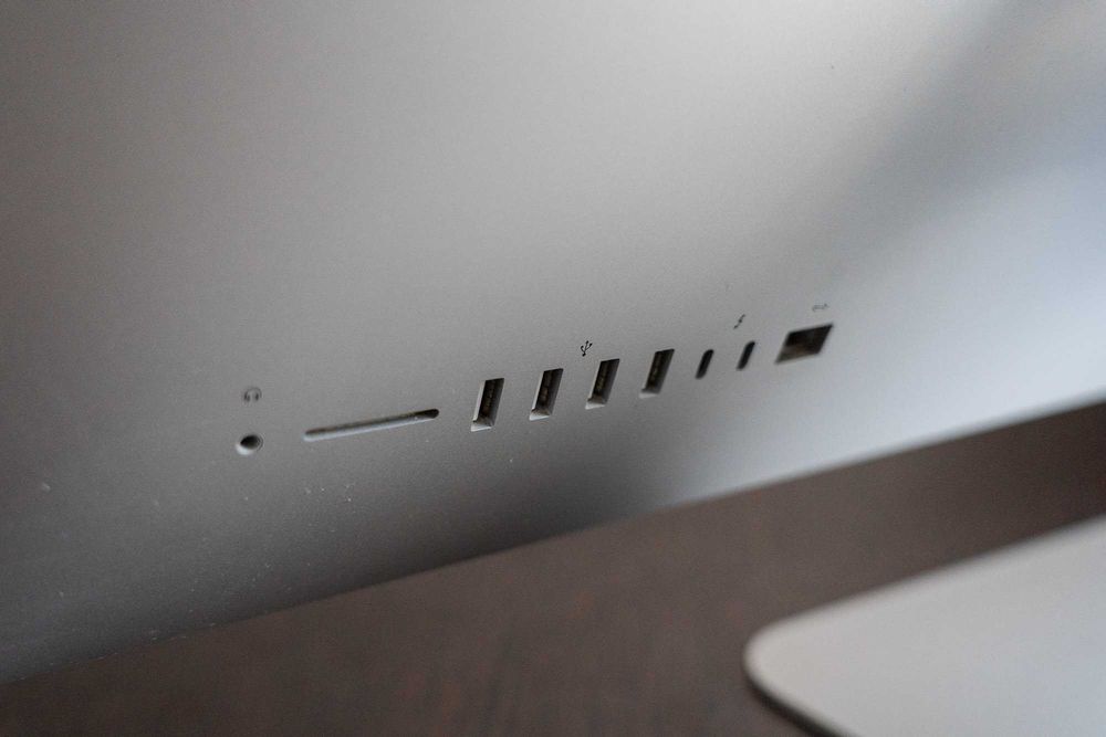 Продам iMac покупал в 2019 году