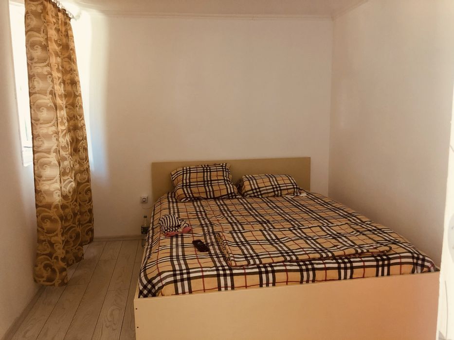 Se vinde casa in bucuresti la pret de garsoniera !!