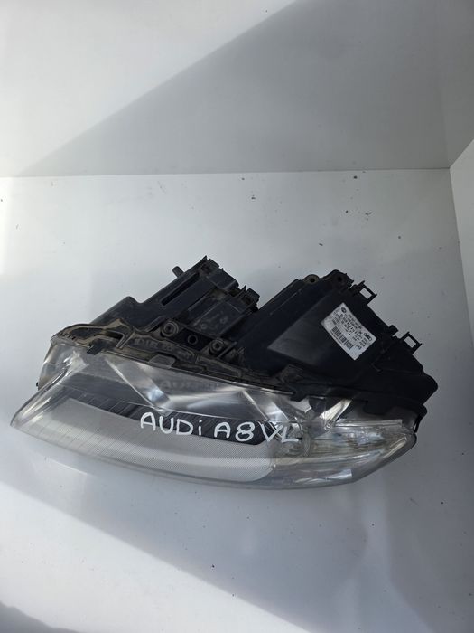 Ляв ксенонов фар Audi A8 D3 4E