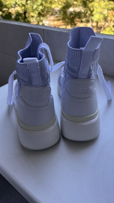 Дамски обувки Guess