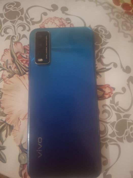 Продам телефон vivo