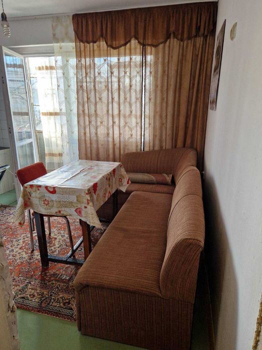 Дава се под наем Тристаен апартамент в Шумен, Тракия - 78 кв.м за 298.86 € - Снимка #15