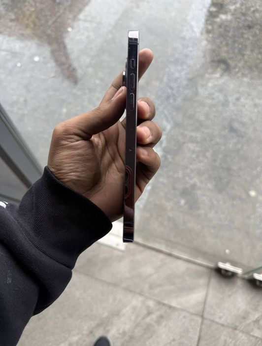 14 про макс сотилади