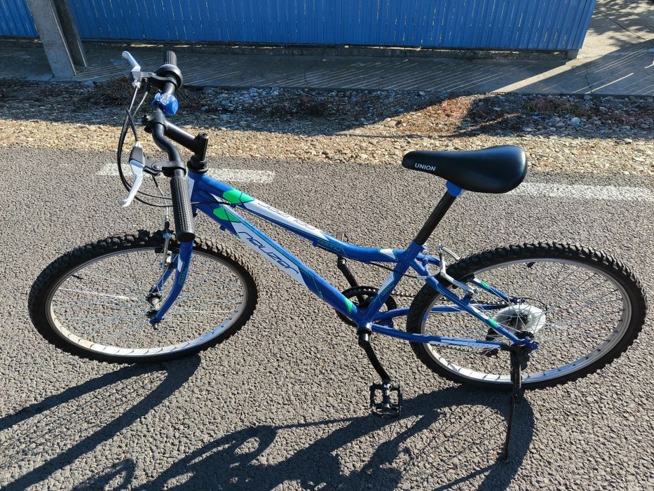 Vând bicicletă 24 inch  și suport auto pentru portbagaj