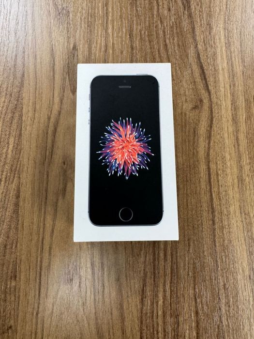 Продам iPhone 5 SE, Space Gray