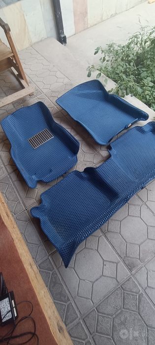 Polik evakor yangi emas Lasseti jentra