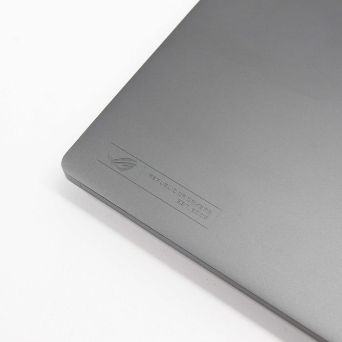 ASUS Rog Zephyrus G16 - Intel Ultra9 + AI Boost - 32Gb RAM DDR5 - 1Tb SSD - Ecran 16inch 240 Hz - RTX 5070 Ti 12 Gb - OBIECT NOU - Amanet FRESH Galati