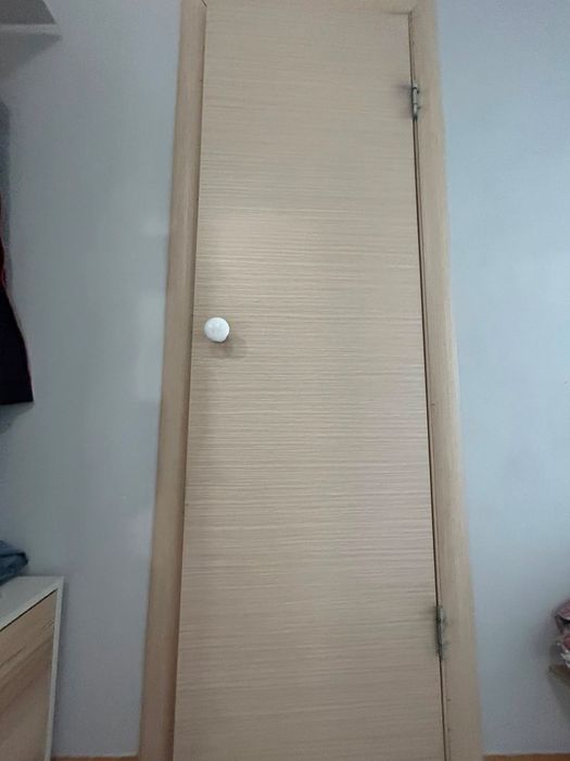 Продам межкомнатные двери