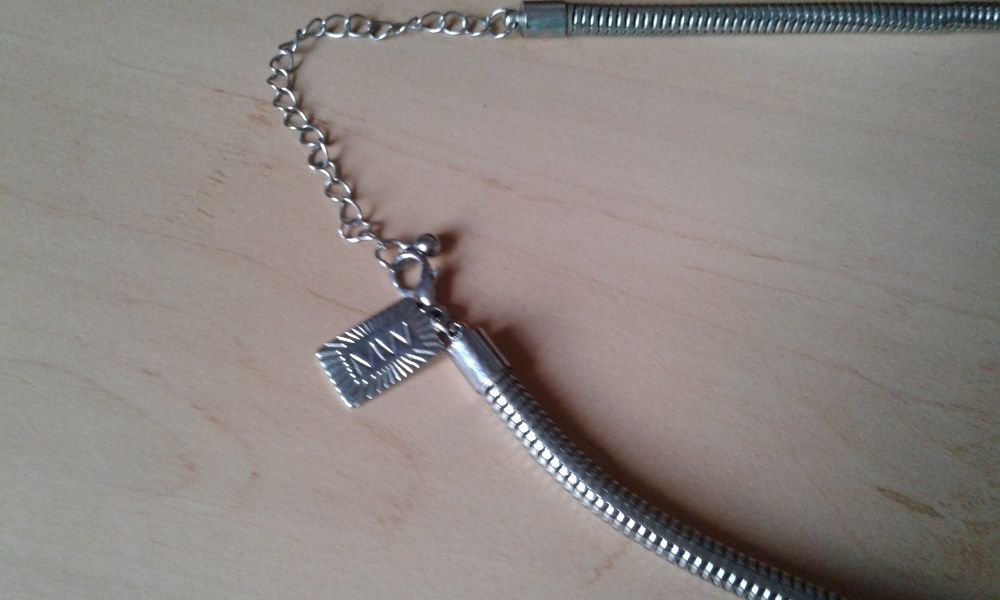 Продавам колиета