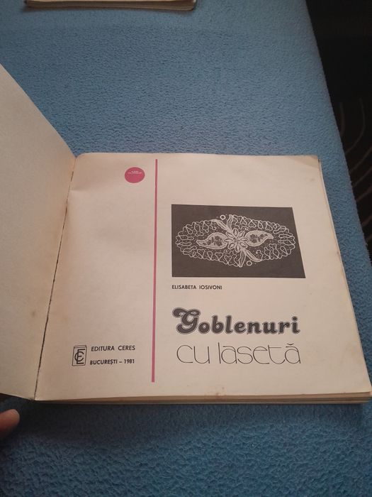 Cărți și broșuri vechi romanesti
