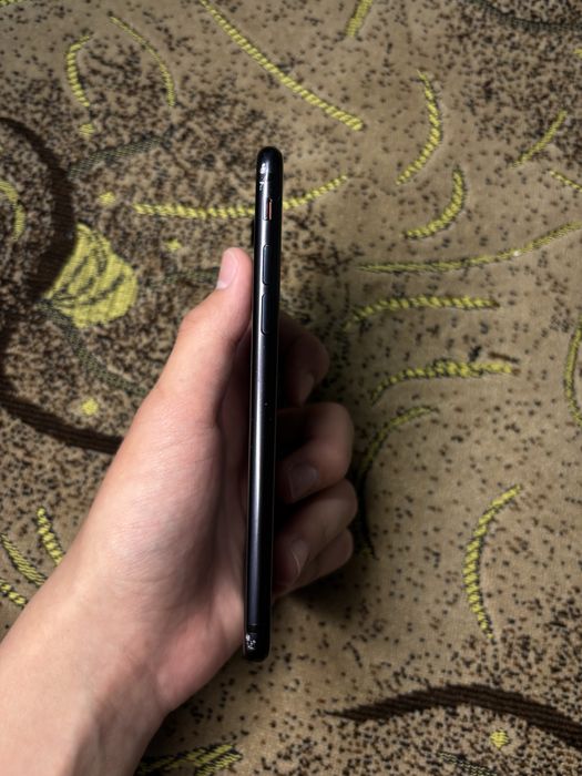 Продам/Обменяю iPhone 7 32gb Black.