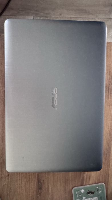 ASUS X541UV i5 / 8GB RAM / 250GB SSD + 1TB HDD / NVIDIA 920MX