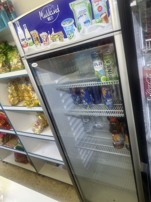 Холодильник, морозильник, стеллаж, полки