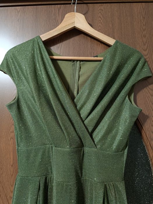 Официална рокля размер С