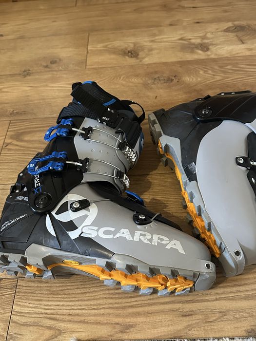 Clapari schi de tură Scarpa Maestrale XT 29.5