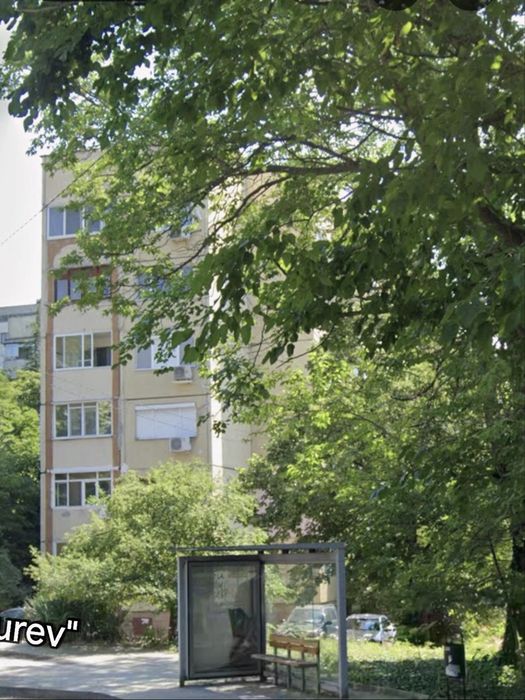 Продава  тристаен апартамент - снимка 1