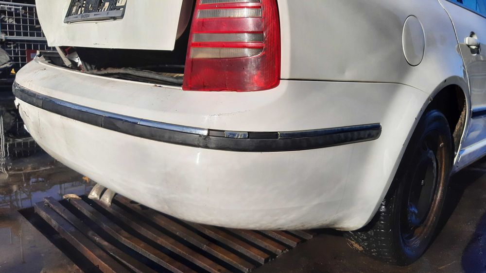 dezmembrez skoda superb 1 cod motor AWX/aripi superb 1/grila superb 1/