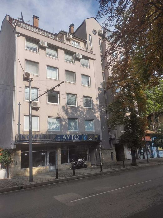 Дава се под наем Двустаен апартамент в София, Център - 55 кв.м за 598.23 € - Снимка #11
