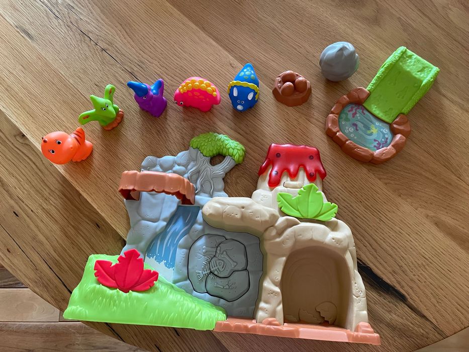 Играчка динозаври,конструктор Clementoni,меки кубчета,плюшени играчки