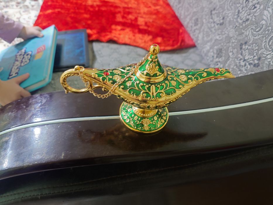 Лампа джина/ алладина