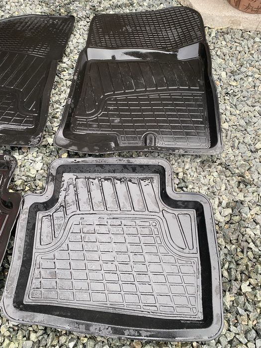 Коврики в салон на авто