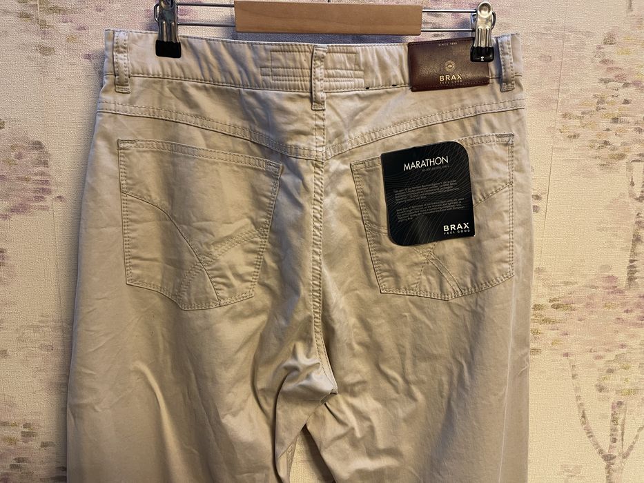 Pantaloni chinos barbati noi Brax marimea XL