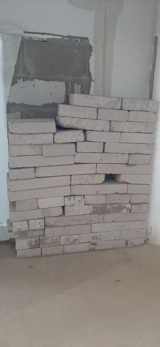 Отдам даром б/у газоблок