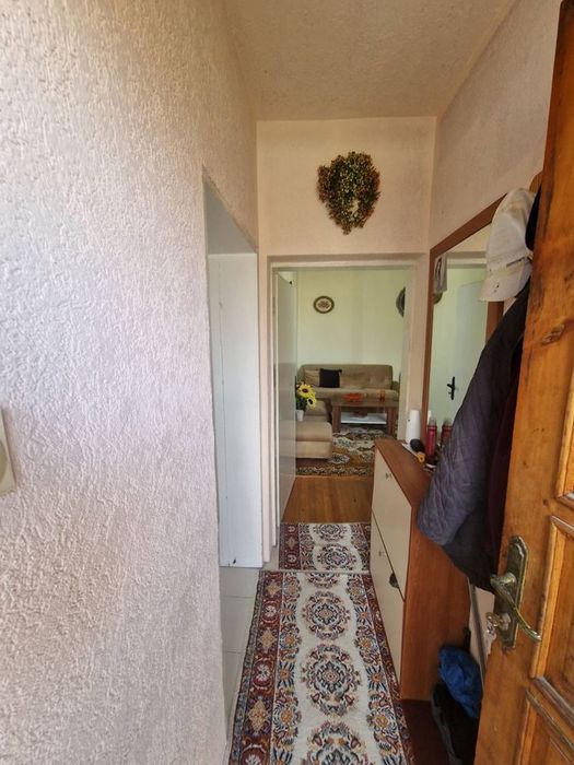 Двуетажна къща в кв. Княжево! До Витоша!