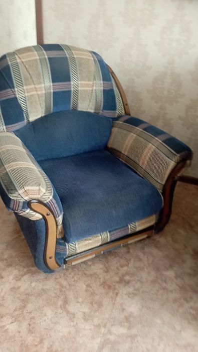 Продаётся мягкий уголок отдыха